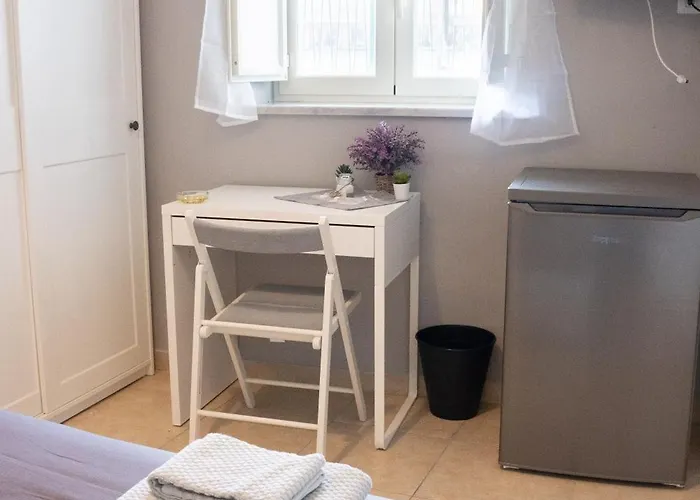 ゲストハウス La Julienne Grey 3*